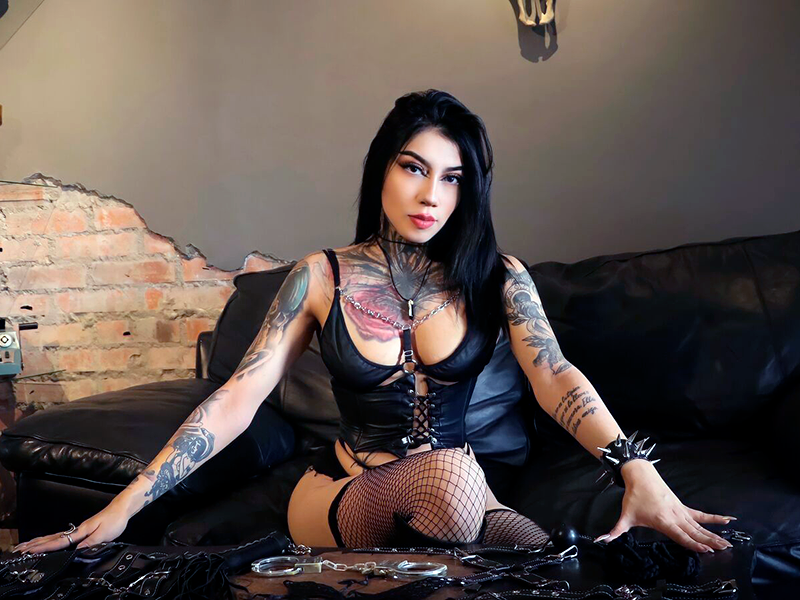 Cam girl AlexHadid from LiveJasmin.com