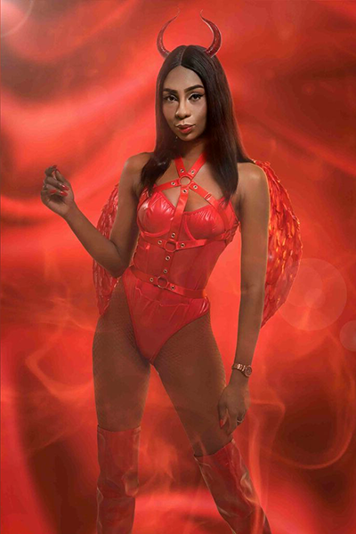 Cam girl ErikaRowlan from LiveJasmin.com