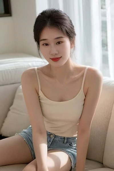 Cam girl YingBao from LiveJasmin.com