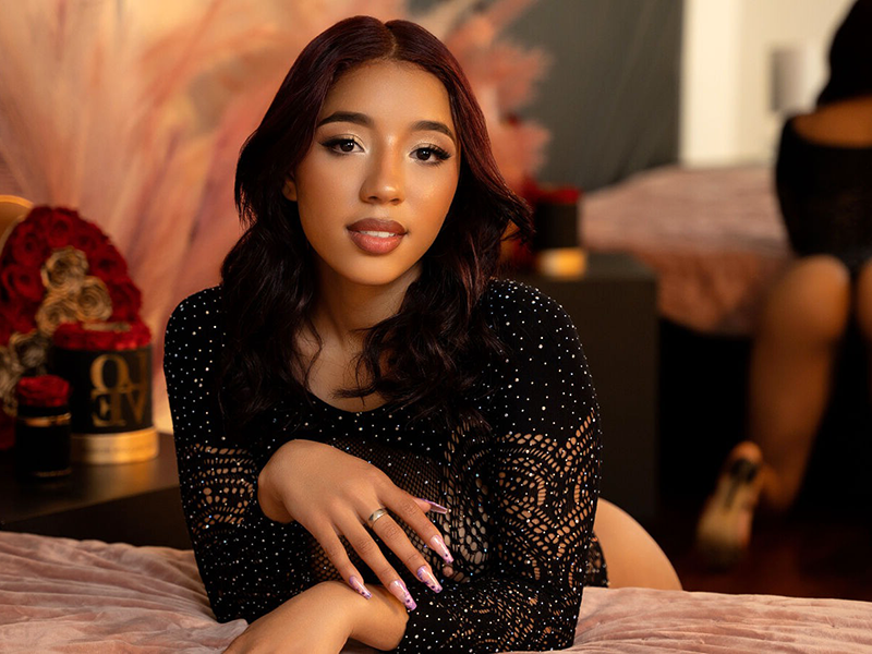 Cam girl IvannaBrooks from LiveJasmin.com